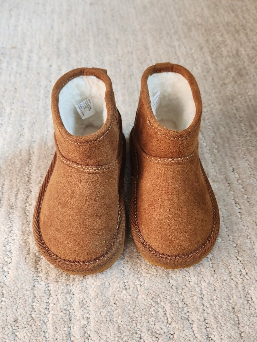 Gap fuzzy boots